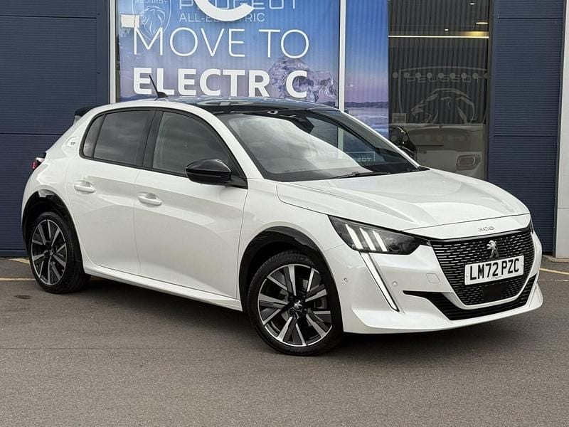 White Used 2022 Peugeot 208 GT-line Hatchback | £17,995 (A bit pricey) - Image 1/4