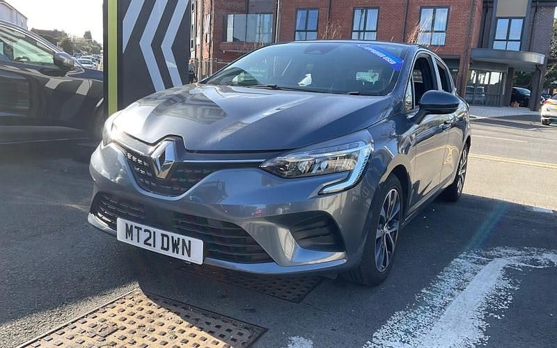 Used Renault Clio V Iconic 65 HP (47 kW) 2021 Hatchback