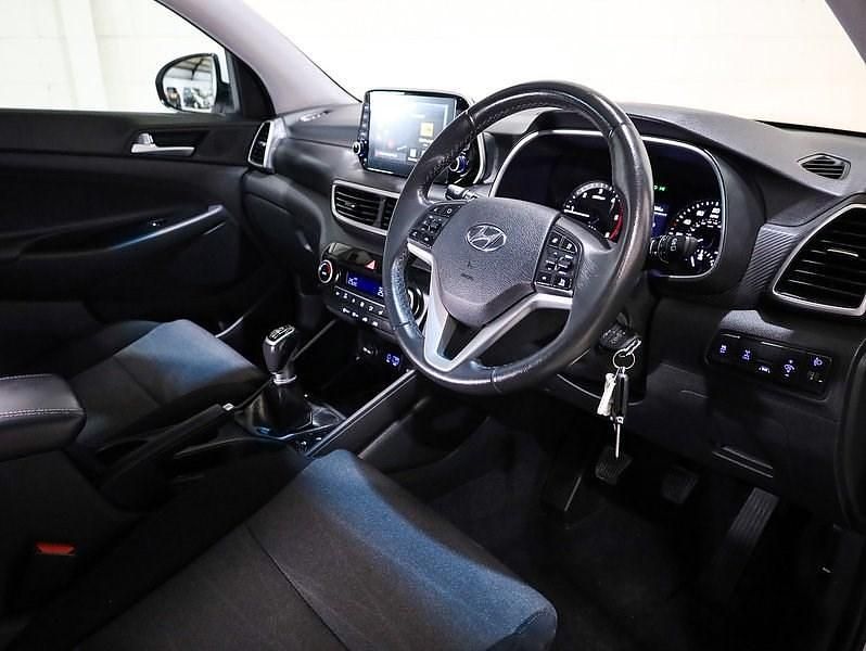 Used Hyundai Tucson SE 2018 White SUV