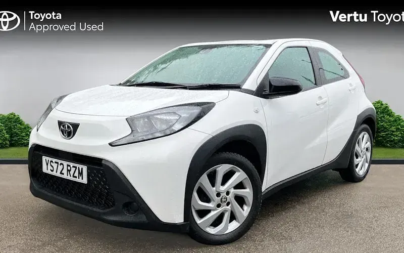 Used Toyota Aygo X PURE 72 HP (52 kW) 2025 SUV