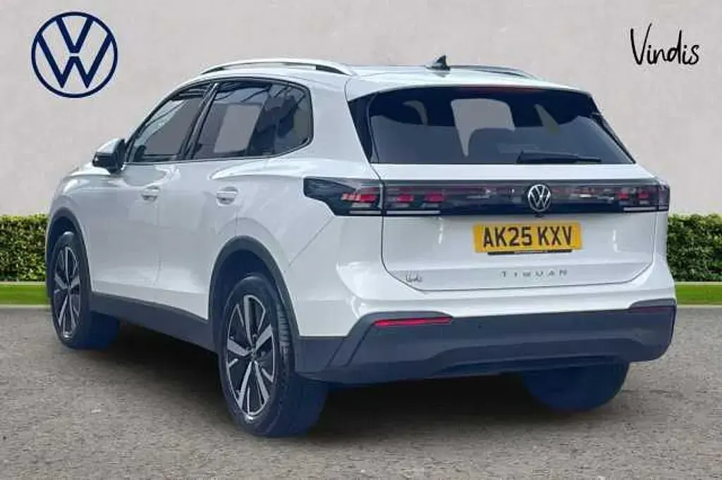 Usado VW Tiguan Match 150 CV (110 kW) 2025 Blanco SUV