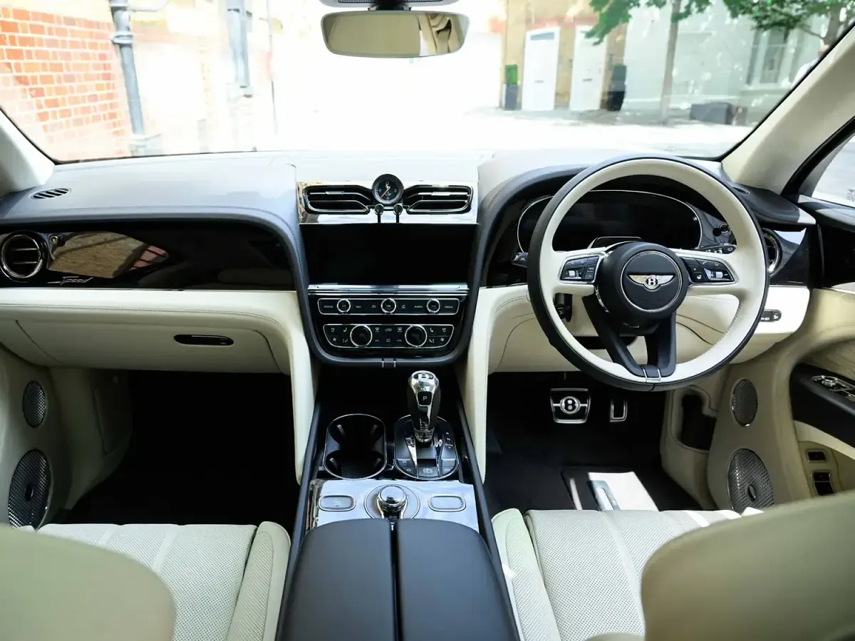 New Bentley Bentayga 2026 Verdant SUV