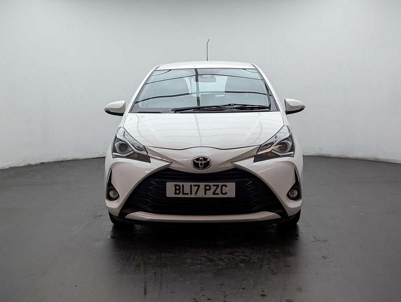 Used Toyota Yaris 2017 White Hatchback