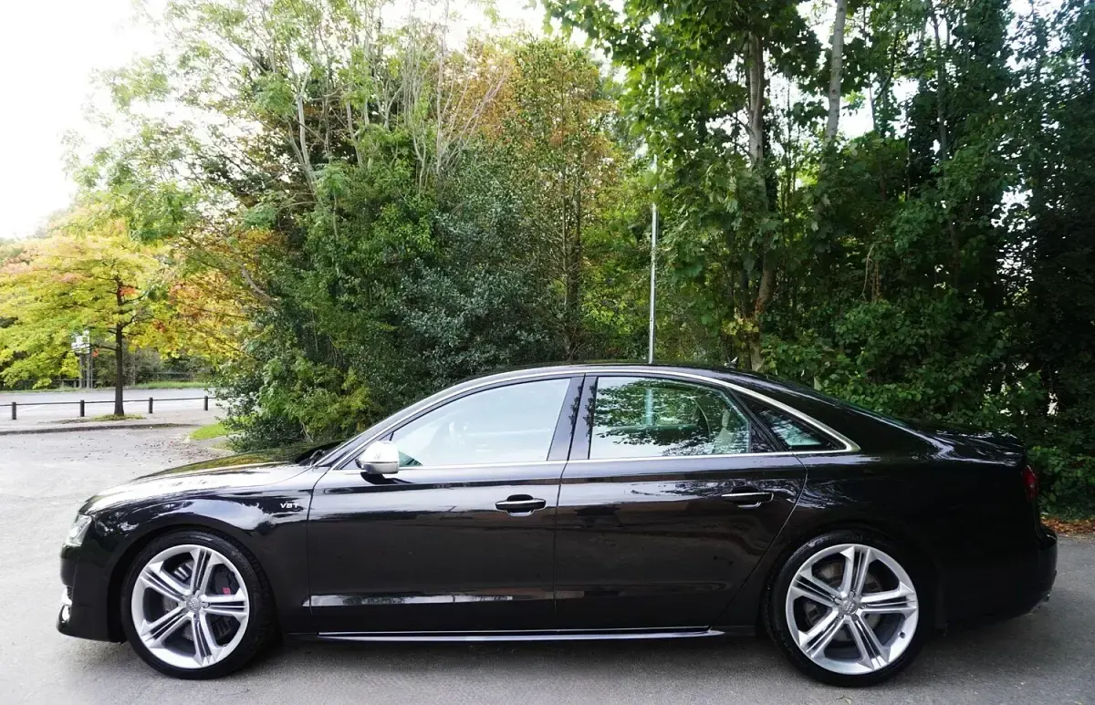 Used Audi S8 Comfort 2014 Black Sedan