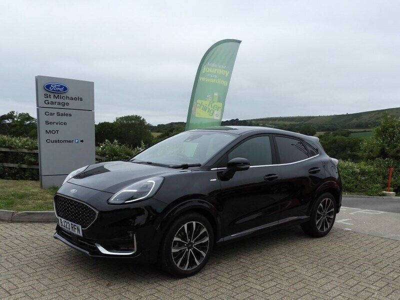 Black Used 2023 Ford Puma ST-Line Hatchback | £19,495 (Expensive) - Image 1/4
