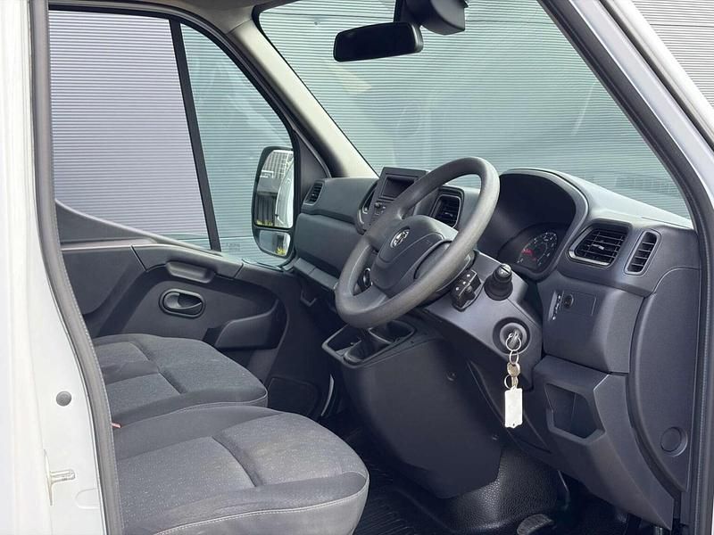 Second-hand Vauxhall Movano Edition 2021 Alb