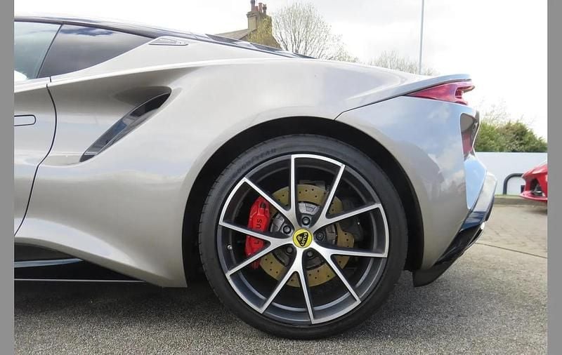 Used Lotus Emira 361 HP (265 kW) 2024 Grey Coupe