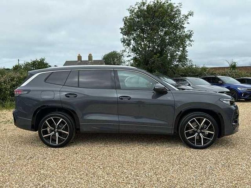 New VW Tayron R-line 150 HP (110 kW) 2025 SUV