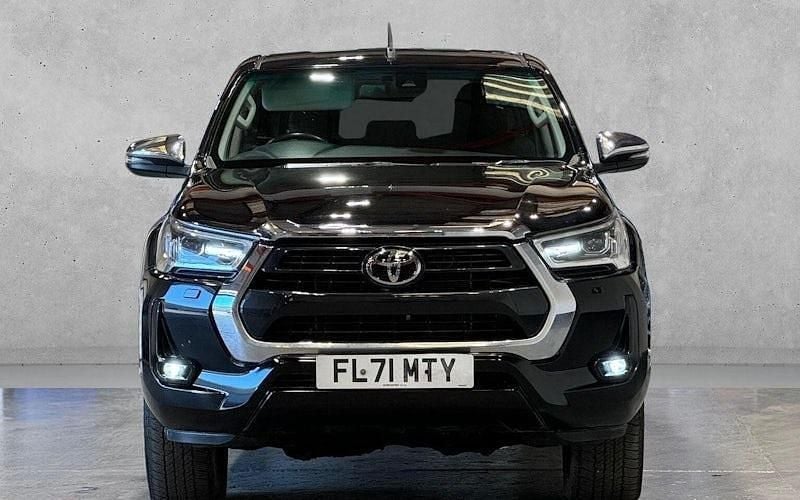 Used Toyota HiLux 150 HP (110 kW) 2026 Pickup