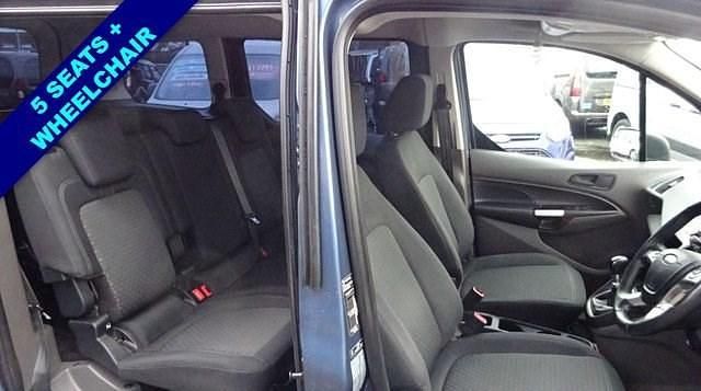 Used Ford Grand Tourneo Connect Zetec 99 HP (72 kW) 2020 Blue MPV