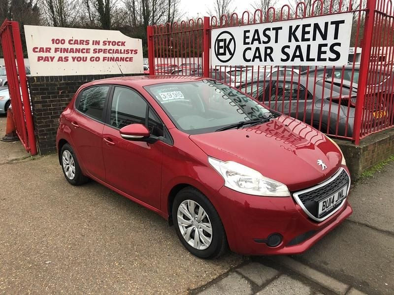 Red Used 2014 Peugeot 208 Access Hatchback | £2,500 (Fair price) - Image 1/4