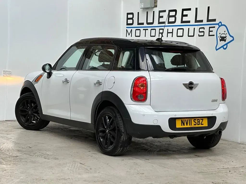 Used Mini Cooper Countryman 122 HP (89 kW) 2011 White SUV