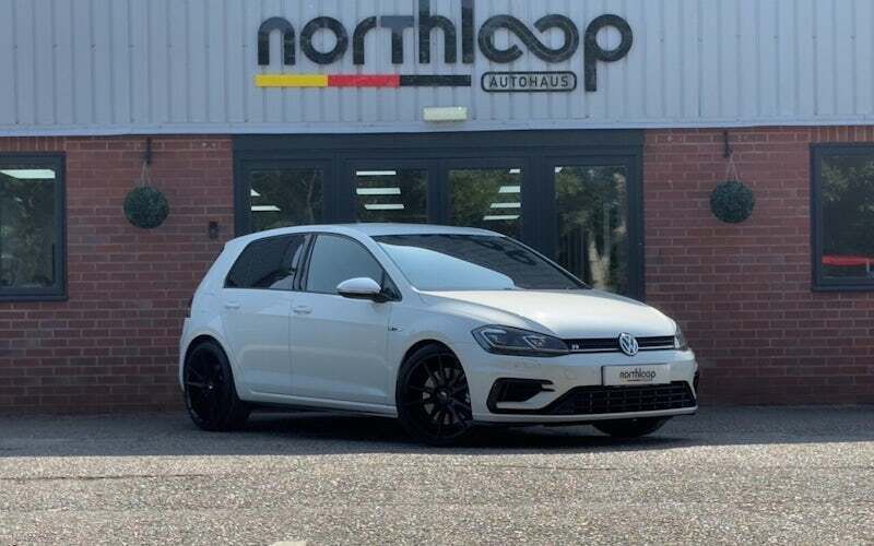 White Used 2019 VW Golf VII R Hatchback | £25,995 (Fair price) - Image 1/4