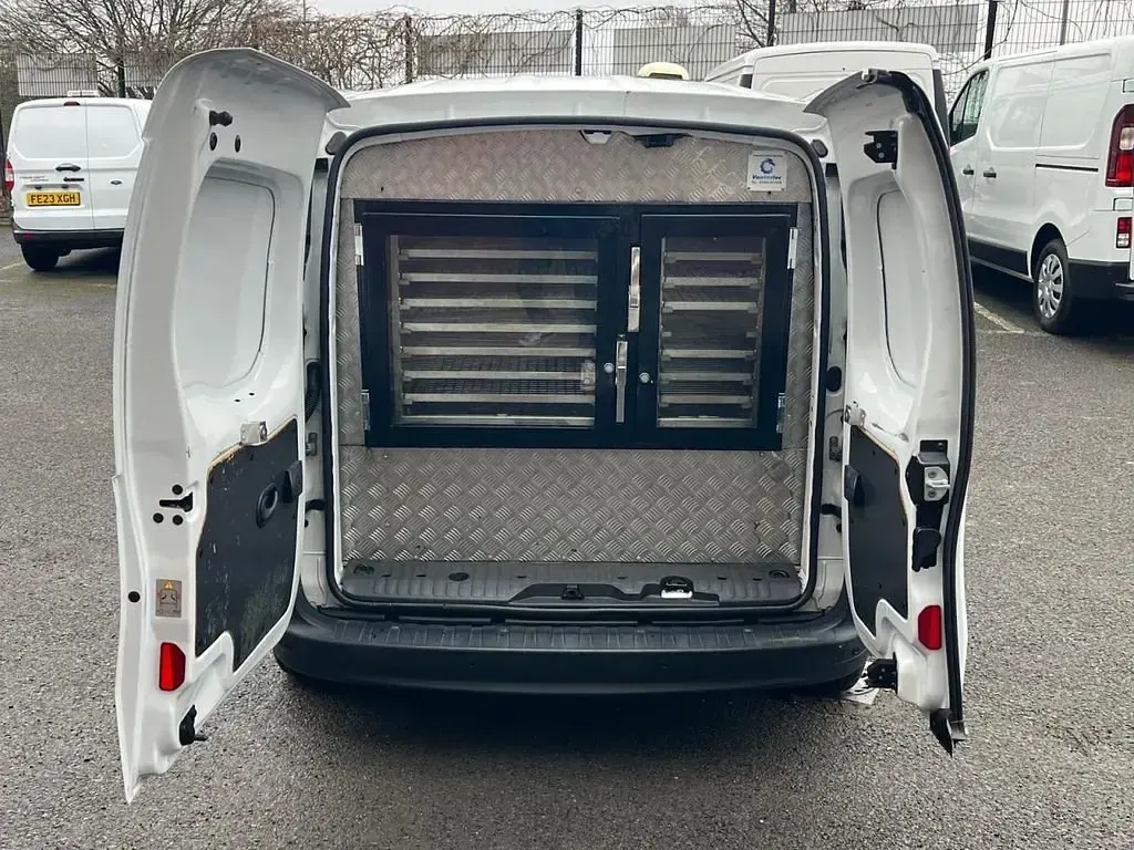 Gebraucht Renault Kangoo Business 44 kW (60 PS) 2021 Weiß Van / Kleinbus