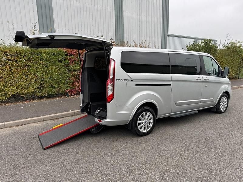 Silver Used 2023 Ford Tourneo Custom Titanium MPV | £22,950 (Good price) - Image 1/4