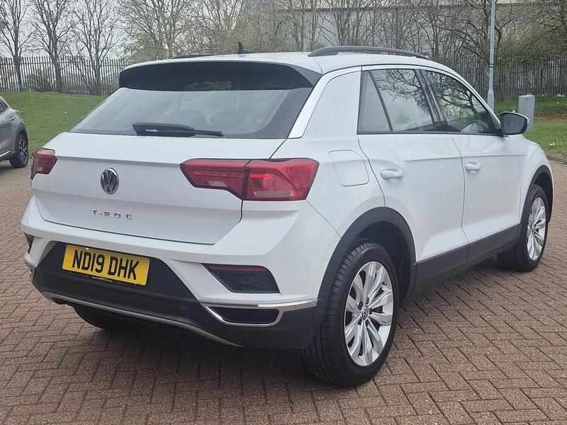 Used VW T-Roc SE 150 HP (110 kW) 2019 White SUV