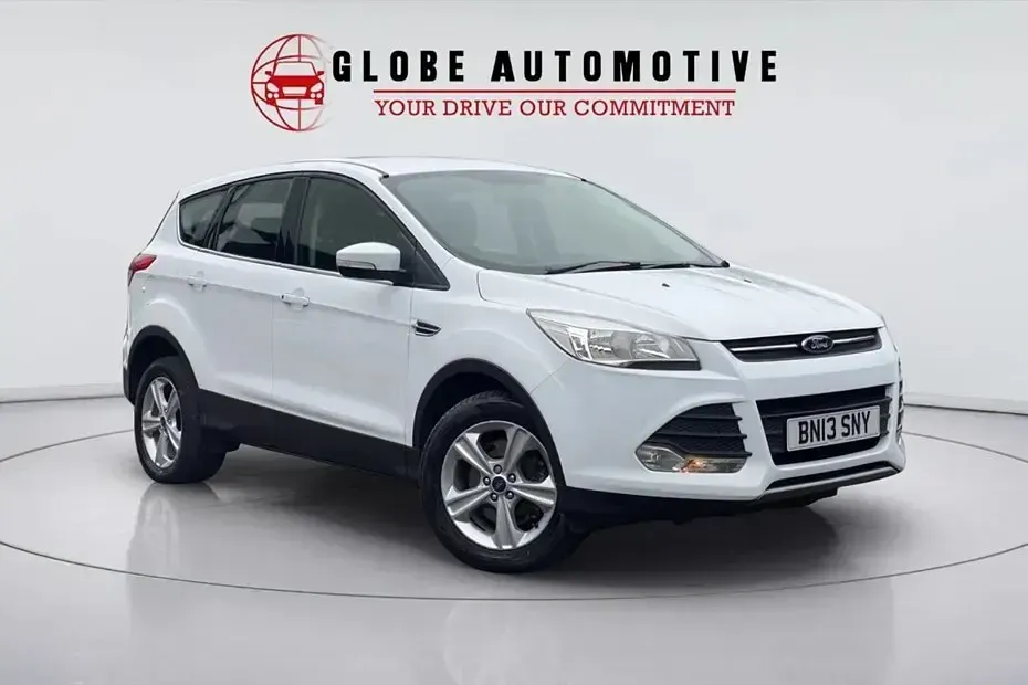 Begagnad Ford Kuga Zetec 140 HK (102 kW) 2013 Vit SUV