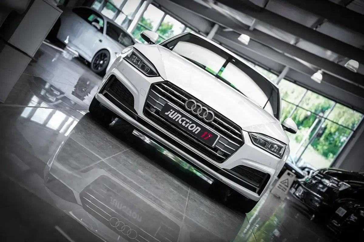 Used Audi A5 S-Line 190 HP (139 kW) 2017 White Coupe