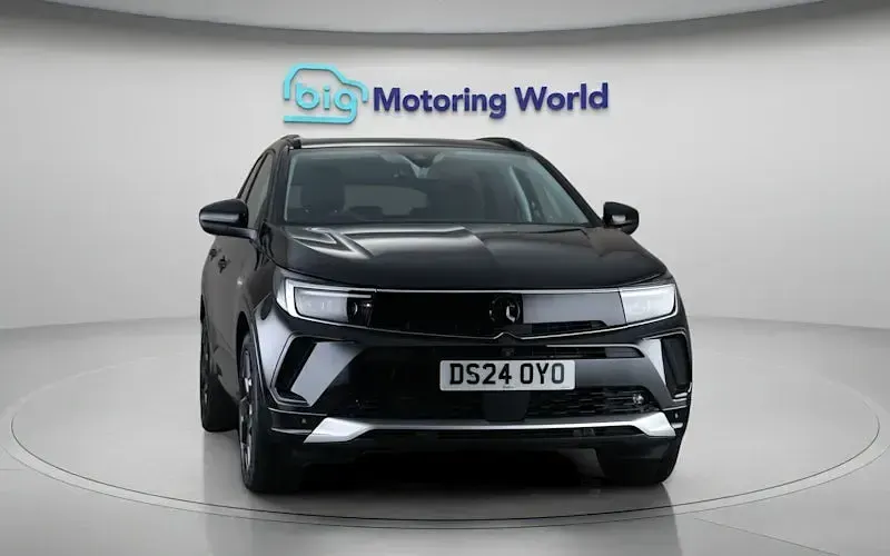 Used Vauxhall Grandland X Ultimate 131 HP (96 kW) 2024 Black SUV