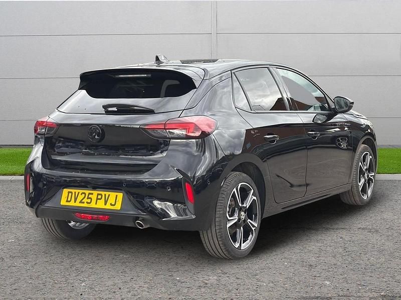 Second-hand Vauxhall Corsa Ultimate 99 CP (72 kW) 2025 Negru Hatchback