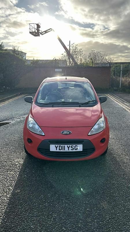 Używany Ford Ka Studio 69 KM (50 kW) 2011 Czerwony Hatchback