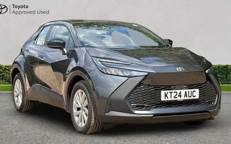 Used Toyota C-HR 140 HP (102 kW) 2024 SUV