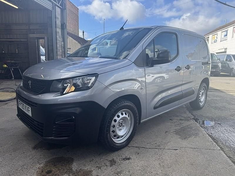 Used Peugeot Partner S 2020 Grey MPV