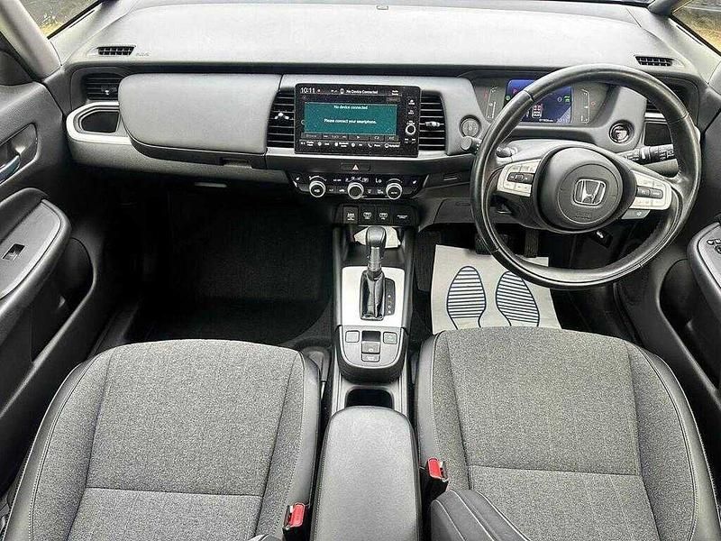 Used Honda Jazz Hybrid 109 HP (80 kW) 2022 White Hatchback