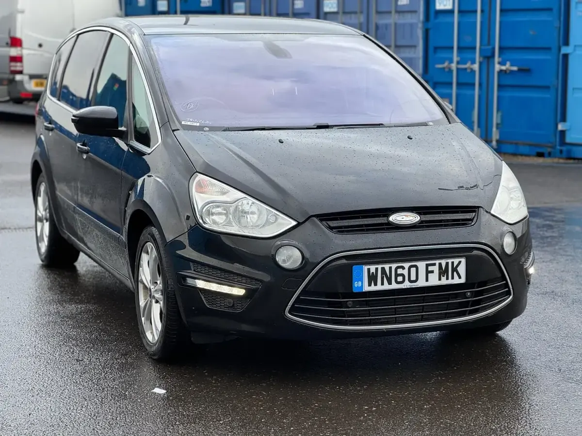 Used Ford S-MAX Titanium 140 HP (102 kW) 2010 Black MPV