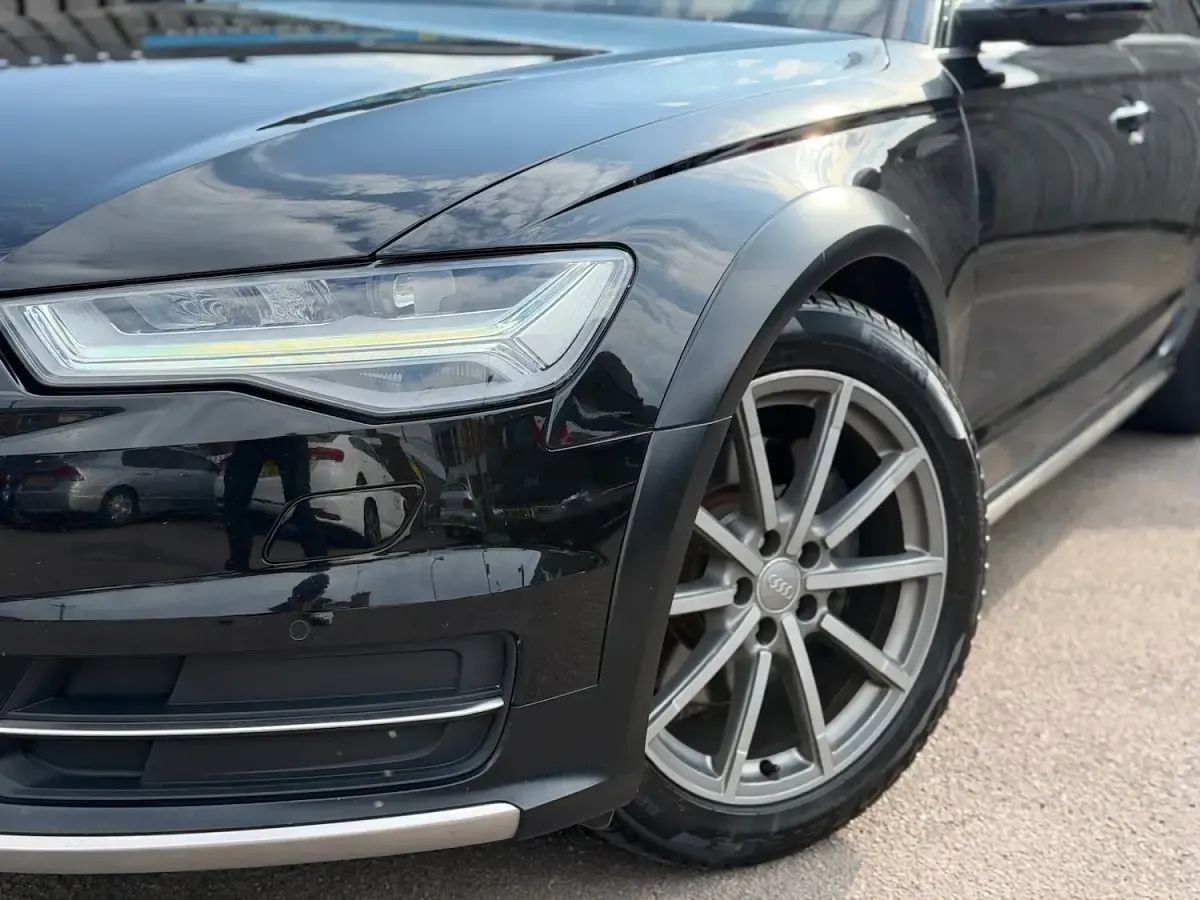Used Audi A6 Allroad Sport 2017 Black Estate