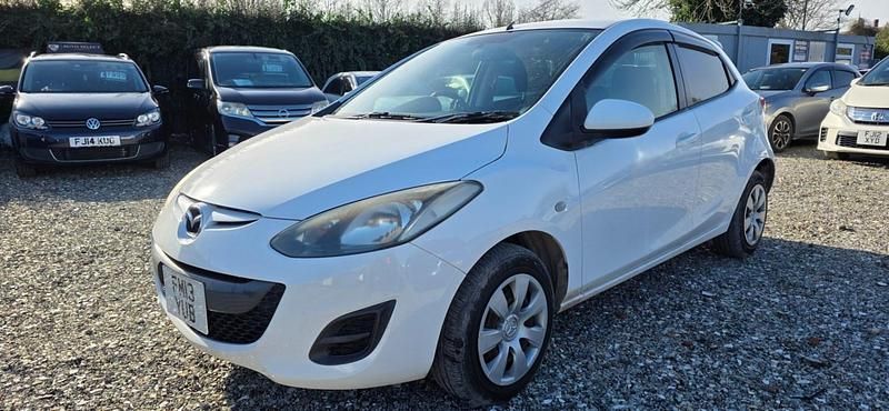 Used Mazda 2 2013 White Hatchback