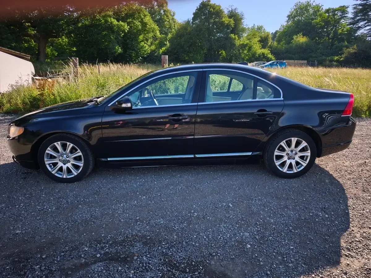 Used Volvo S80 SE 205 HP (150 kW) 2010 Black Sedan