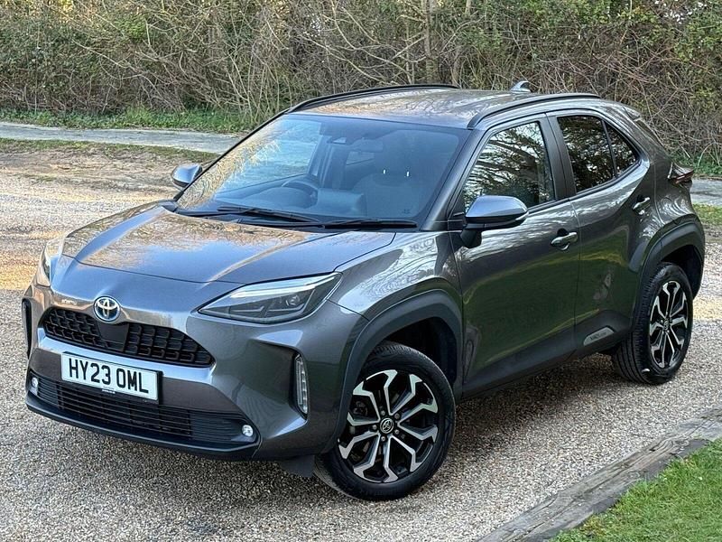Used Toyota Yaris Hybrid Design 116 HP (85 kW) 2023 Decuma grey SUV