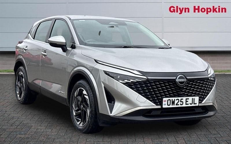 Used Nissan Qashqai Acenta Premium 190 HP (139 kW) 2025 Silver SUV