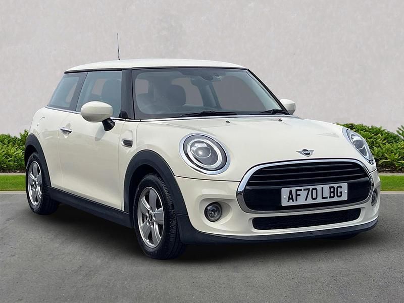 White Used 2020 Mini Cooper Classic Hatchback | £13,499 (Fair price) - Image 1/4