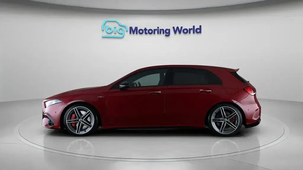 Second-hand Mercedes A45 AMG AMG 421 CP (309 kW) 2021 Roșu Hatchback