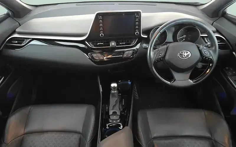Used Toyota C-HR 122 HP (89 kW) 2023 SUV