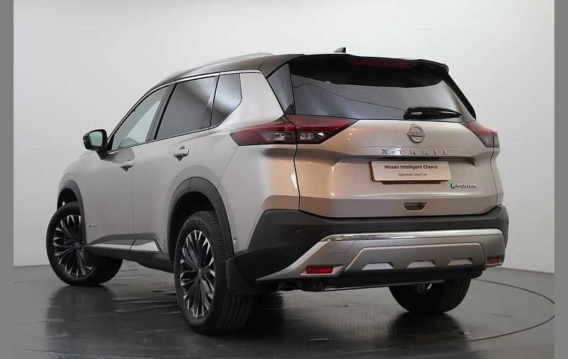 Used Nissan X-Trail Tekna 213 HP (156 kW) 2025 Silver SUV
