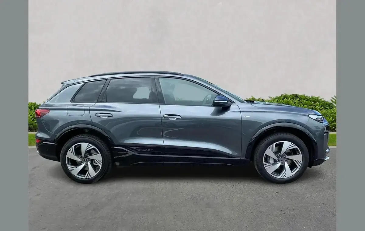 Used Audi Q6 e-tron S-Line 221 kW (301 HP) 2024 Other SUV