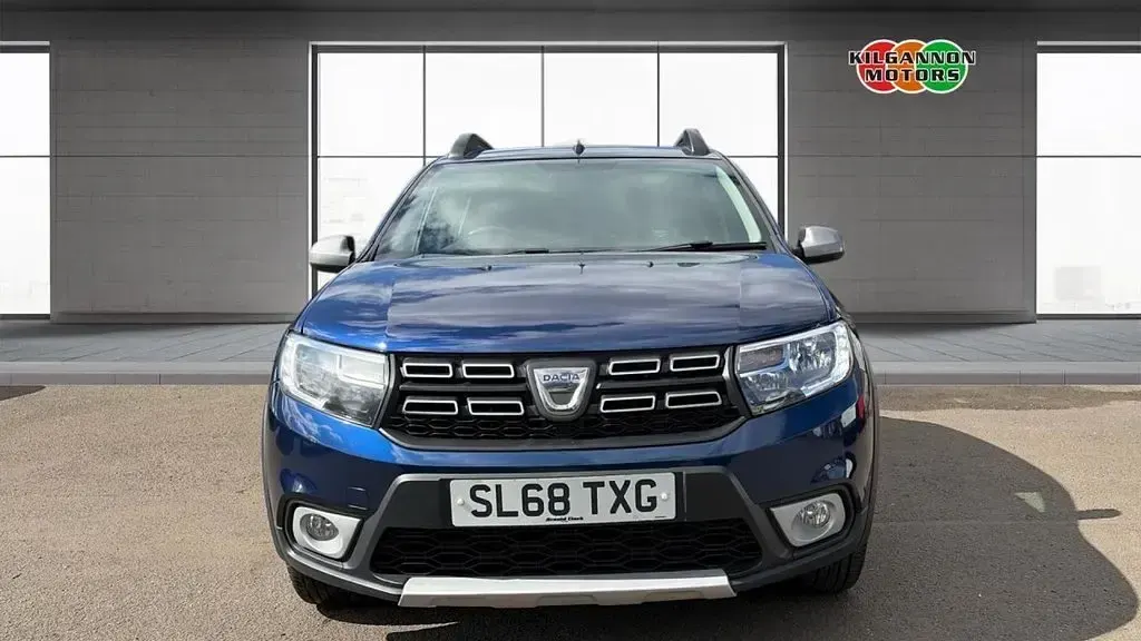 Used Dacia Sandero Essentiel 90 HP (66 kW) 2018 Blue Hatchback