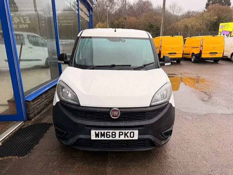 Used Fiat Doblò 105 HP (77 kW) 2019 White MPV