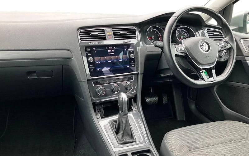 Used VW Golf VII Match 116 HP (85 kW) 2019 Silver Hatchback