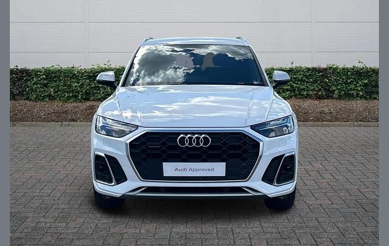 Used Audi Q5 S-Line 200 HP (147 kW) 2024 White SUV