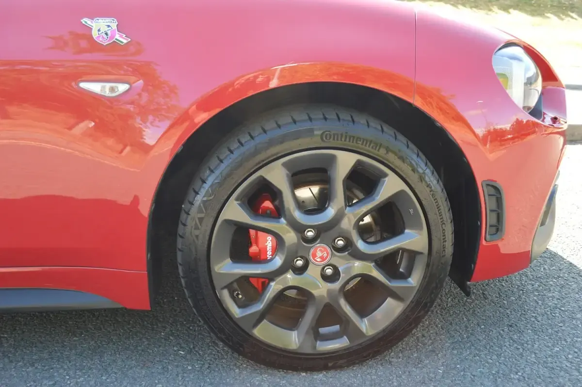 Used Abarth 124 Spider 170 HP (125 kW) 2019 Rosso passione red Cabriolet