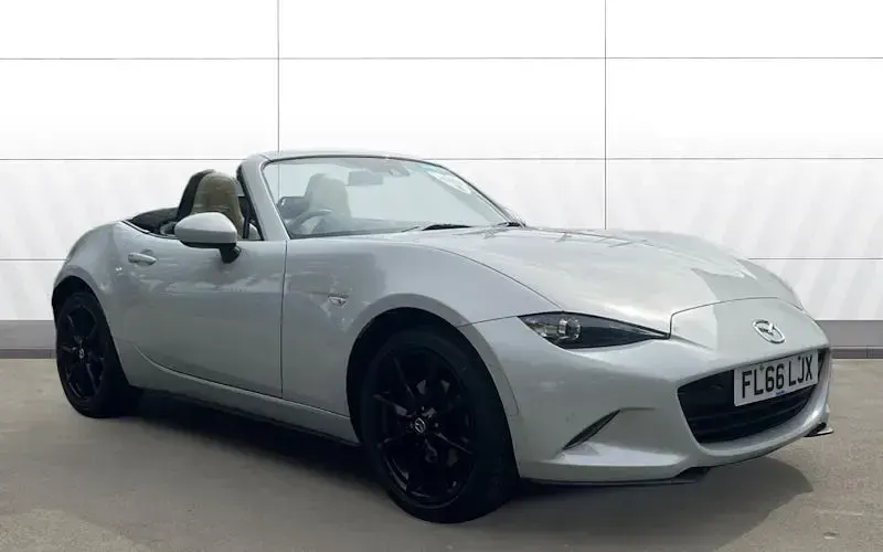 Used Mazda MX5 Inclusive 160 HP (117 kW) 2016 Cabriolet