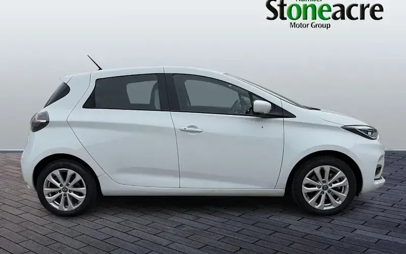 Used Renault Zoe Iconic 80 kW (109 HP) 2020 White Hatchback