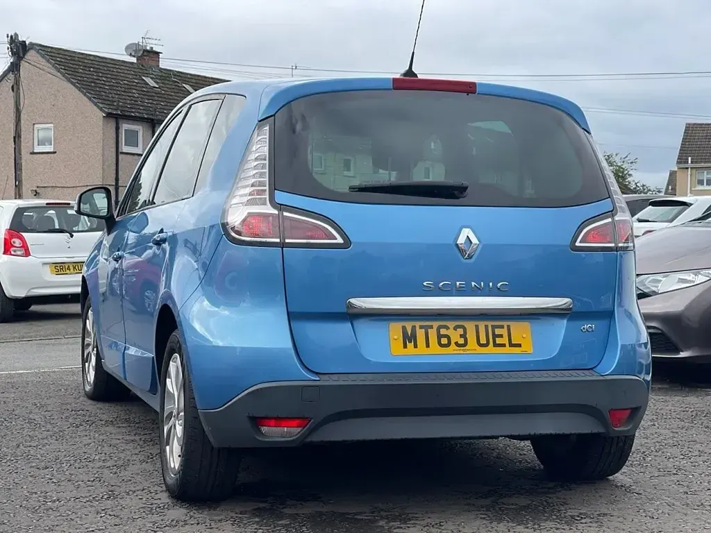 Used Renault Scénic III Dynamique 110 HP (80 kW) 2013 Blue MPV
