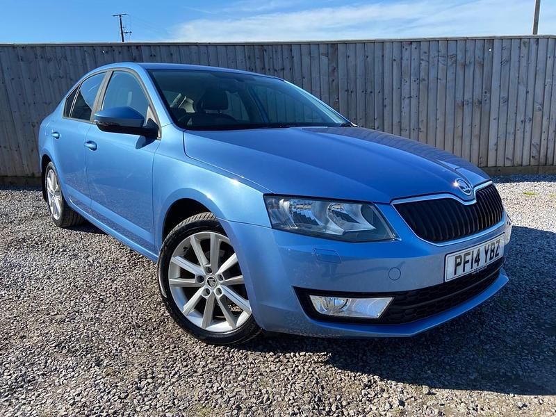 Used Skoda Octavia Elegance 105 HP (77 kW) 2014 Blue Hatchback