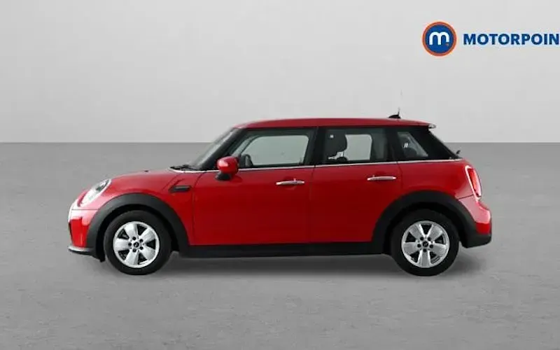 Used Mini Cooper Classic 136 HP (100 kW) 2022 Red Hatchback