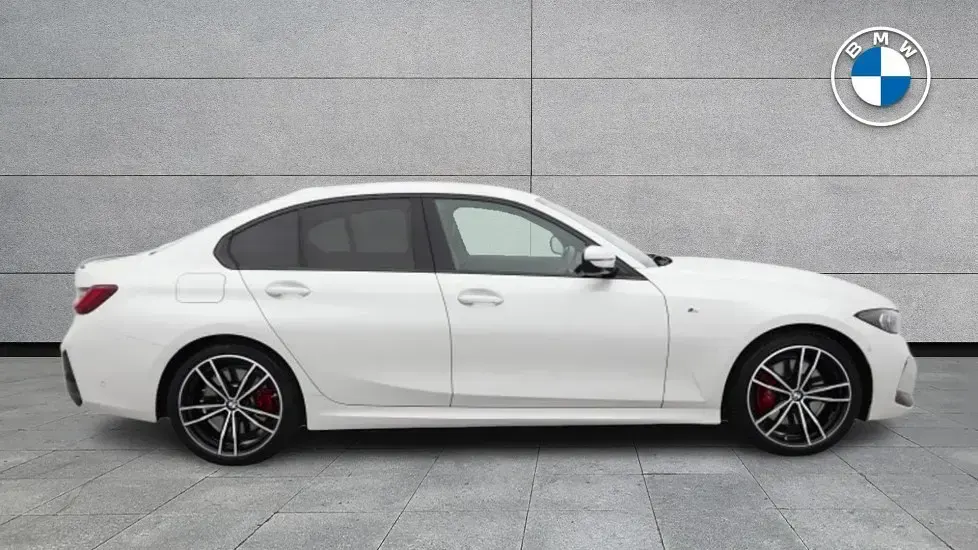 Used BMW 320 M Sport 184 HP (135 kW) 2024 White Sedan